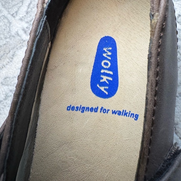 Wolky brown Leather Adjustable Mary Jane Heel
Shoes Euro 39 Women's US 8.5 - Picture 9 of 11